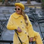 60 Adorable Yellow Outfit for Winter 7