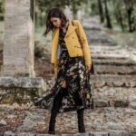 60 Adorable Yellow Outfit for Winter 9