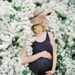 80 Outdoor Maternity Photoshoot Ideas 23