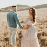 80 Outdoor Maternity Photoshoot Ideas 38