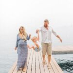 80 Outdoor Maternity Photoshoot Ideas 42