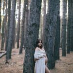80 Outdoor Maternity Photoshoot Ideas 50