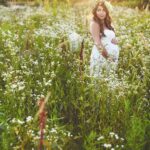 80 Outdoor Maternity Photoshoot Ideas 54