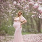 80 Outdoor Maternity Photoshoot Ideas 59