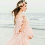 80 Outdoor Maternity Photoshoot Ideas 70
