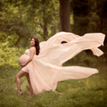 80 Outdoor Maternity Photoshoot Ideas 76