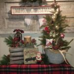 How Stunning Rustic Christmas Decorations Ideas 06