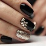 47 Simple Nail Art Design for This Winter Season Inspiration 14