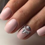 47 Simple Nail Art Design for This Winter Season Inspiration 16