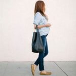 50 Comfy Jeans Outfits For Pregnant Women Ideas 23