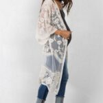 50 Comfy Jeans Outfits For Pregnant Women Ideas 51