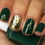 50 Cute and Festive Christmas Nail Design You Should to See 01