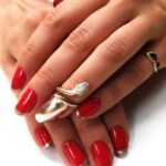 50 Cute and Festive Christmas Nail Design You Should to See 11