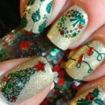 50 Cute and Festive Christmas Nail Design You Should to See 13
