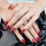 50 Cute and Festive Christmas Nail Design You Should to See 15