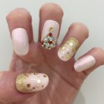 50 Cute and Festive Christmas Nail Design You Should to See 19