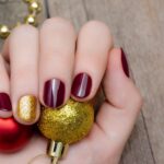 50 Cute and Festive Christmas Nail Design You Should to See 26