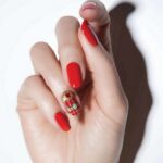 50 Cute and Festive Christmas Nail Design You Should to See 30