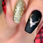 50 Cute and Festive Christmas Nail Design You Should to See 48