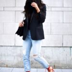 50 Modern Look Jeans and Red Shoes Outfit Ideas 08