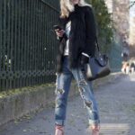 50 Modern Look Jeans and Red Shoes Outfit Ideas 14