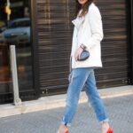50 Modern Look Jeans and Red Shoes Outfit Ideas 27
