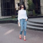 50 Modern Look Jeans and Red Shoes Outfit Ideas 47