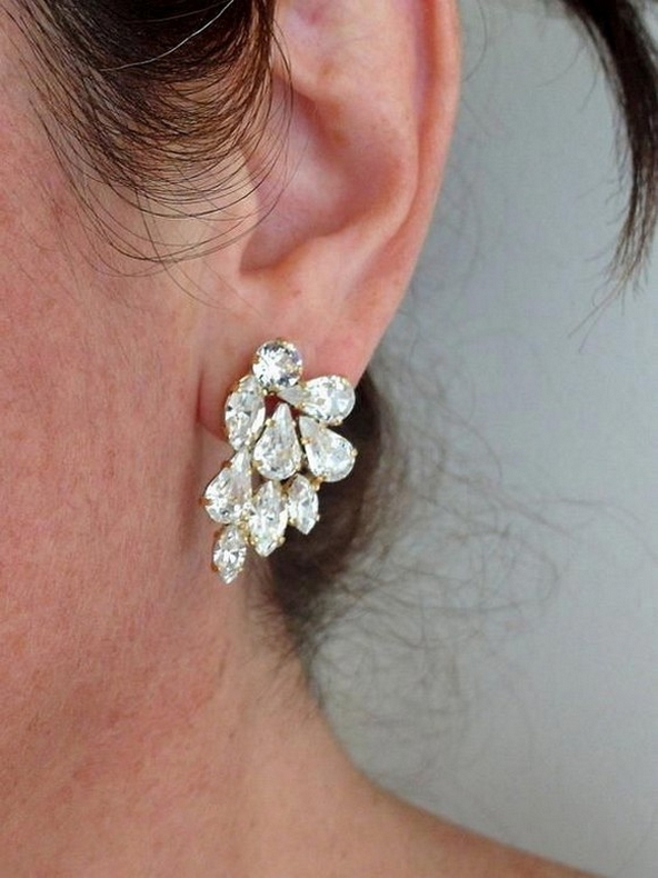 50 Stud Earring for Wedding Brides Ideas 33