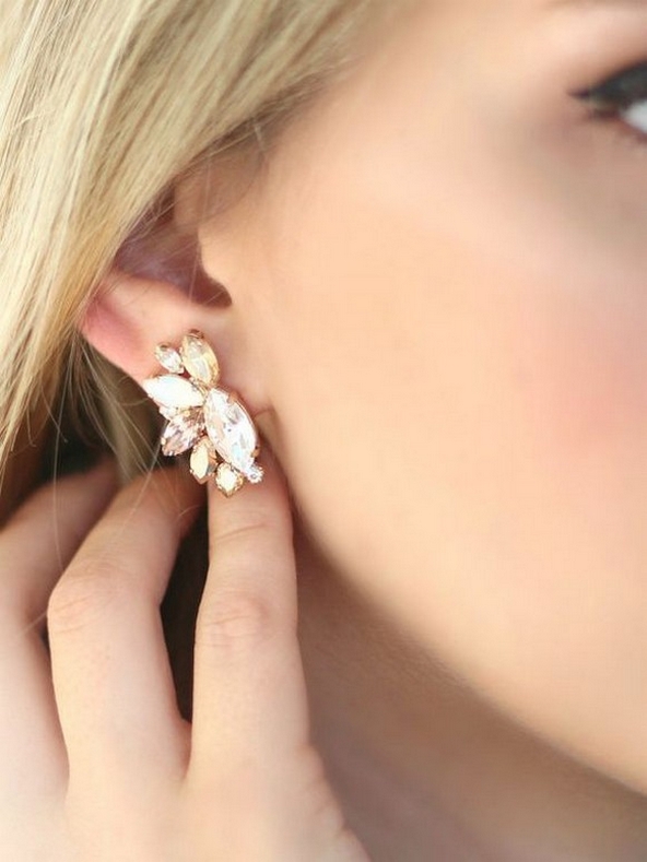 50 Stud Earring for Wedding Brides Ideas 35