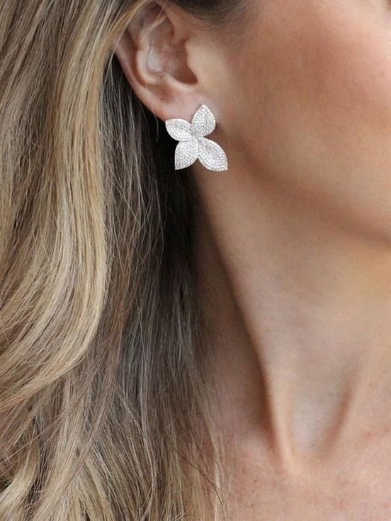 50 Stud Earring for Wedding Brides Ideas 47