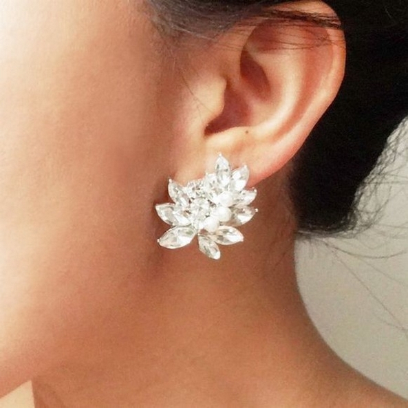 50 Stud Earring for Wedding Brides Ideas 49