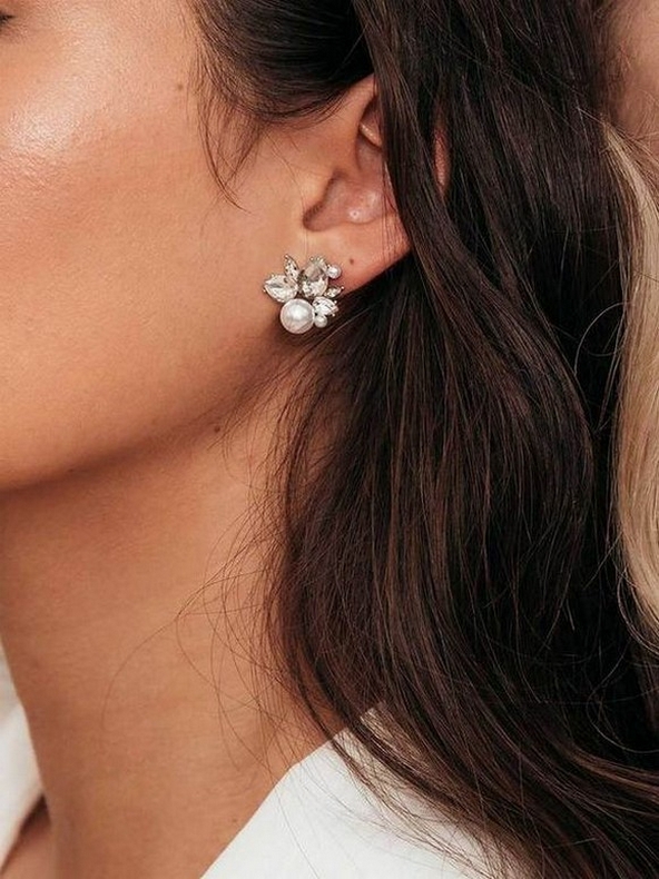 50 Stud Earring for Wedding Brides Ideas 53