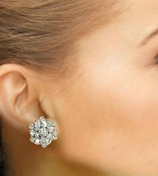 50 Stud Earring for Wedding Brides Ideas 54