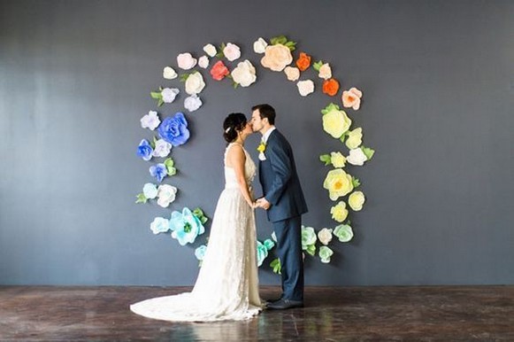 50 Stunning Paper Flower Decoration for Wedding Ideas 04 – Style Female