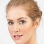 60 Inspiring Natural Bridal Look 09