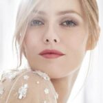 60 Inspiring Natural Bridal Look 56