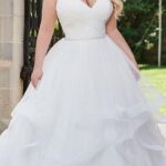 70 Elegant Ball Gown Wedding Dresses For Plus Size 03