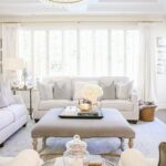 40 Comfy and Luxurious Living Room You Need to See 23