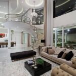 40 Comfy and Luxurious Living Room You Need to See 30