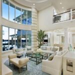 40 Comfy and Luxurious Living Room You Need to See 38