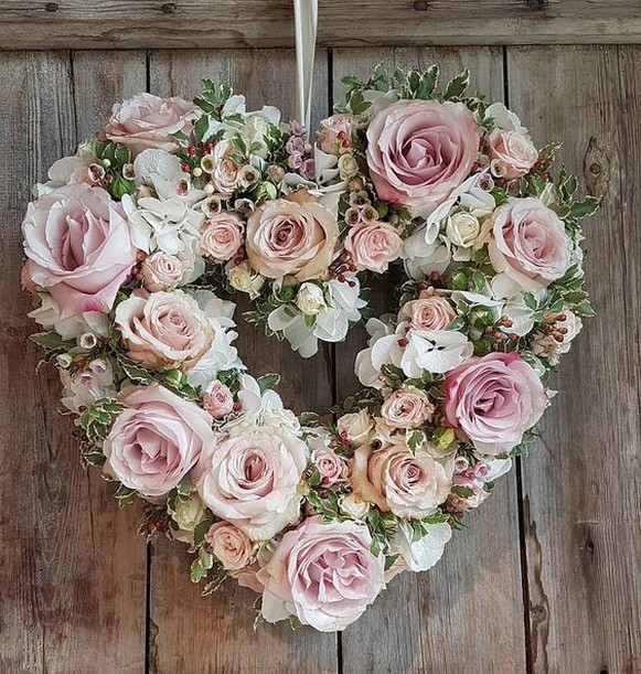 50 Romantic Valentines Flowers You Need to See 09