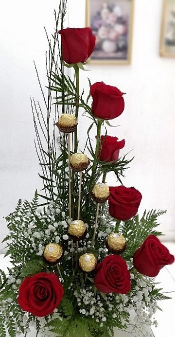 50 Romantic Valentines Flowers You Need to See 30