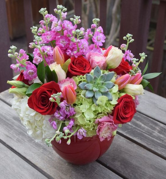 50 Romantic Valentines Flowers You Need to See 32