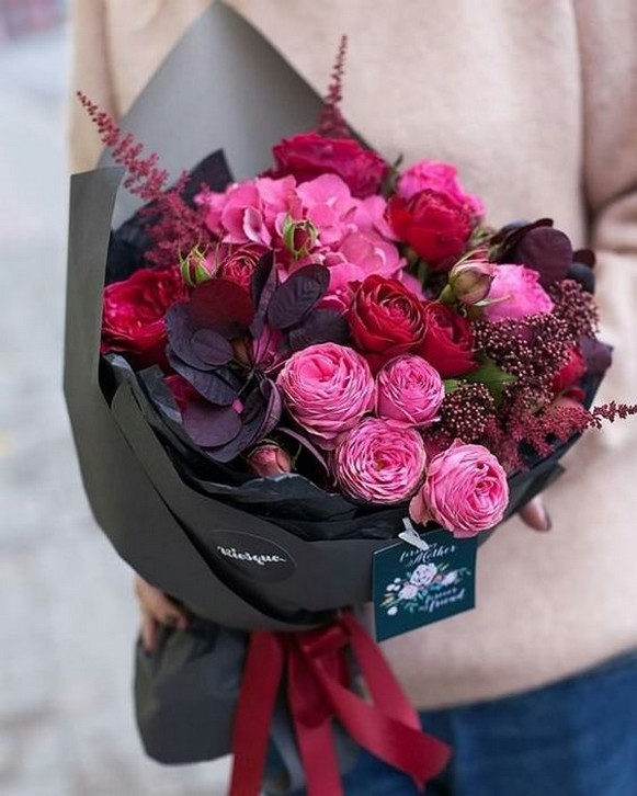 50 Romantic Valentines Flowers You Need to See 42