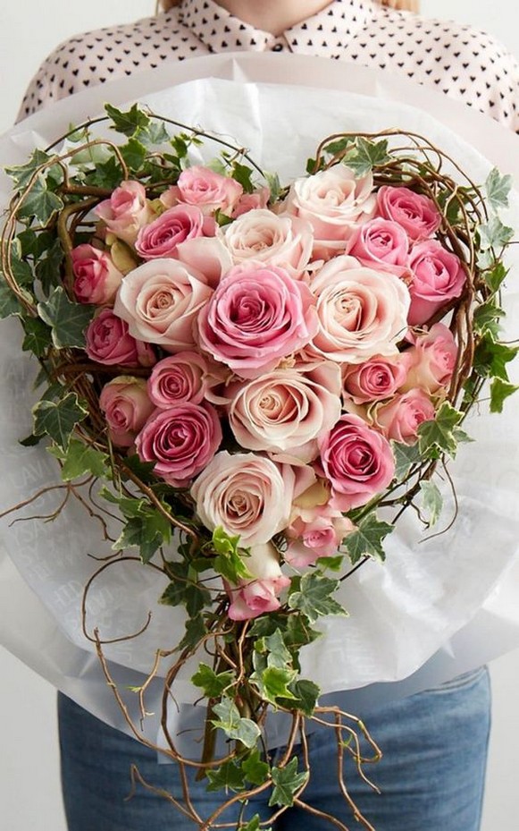 50 Romantic Valentines Flowers You Need to See 43