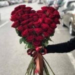 50 Romantic Valentines Flowers You Need to See 55