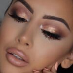 50 Shimmering Eye Makeup for Party Ideas 20