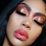 50 Shimmering Eye Makeup for Party Ideas 25