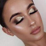 50 Shimmering Eye Makeup for Party Ideas 34