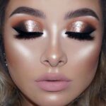 50 Shimmering Eye Makeup for Party Ideas 44